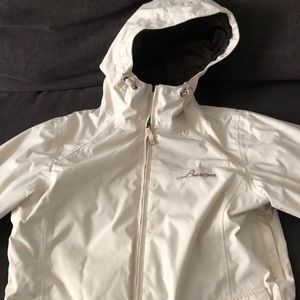 Like new ski jacket! Super adorable and no flaws!